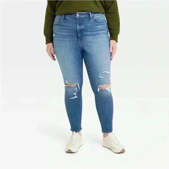 Universal Thread Denim - Universal Thread high rise skinny distressed jeans sz 16 / 33 medium fair trade